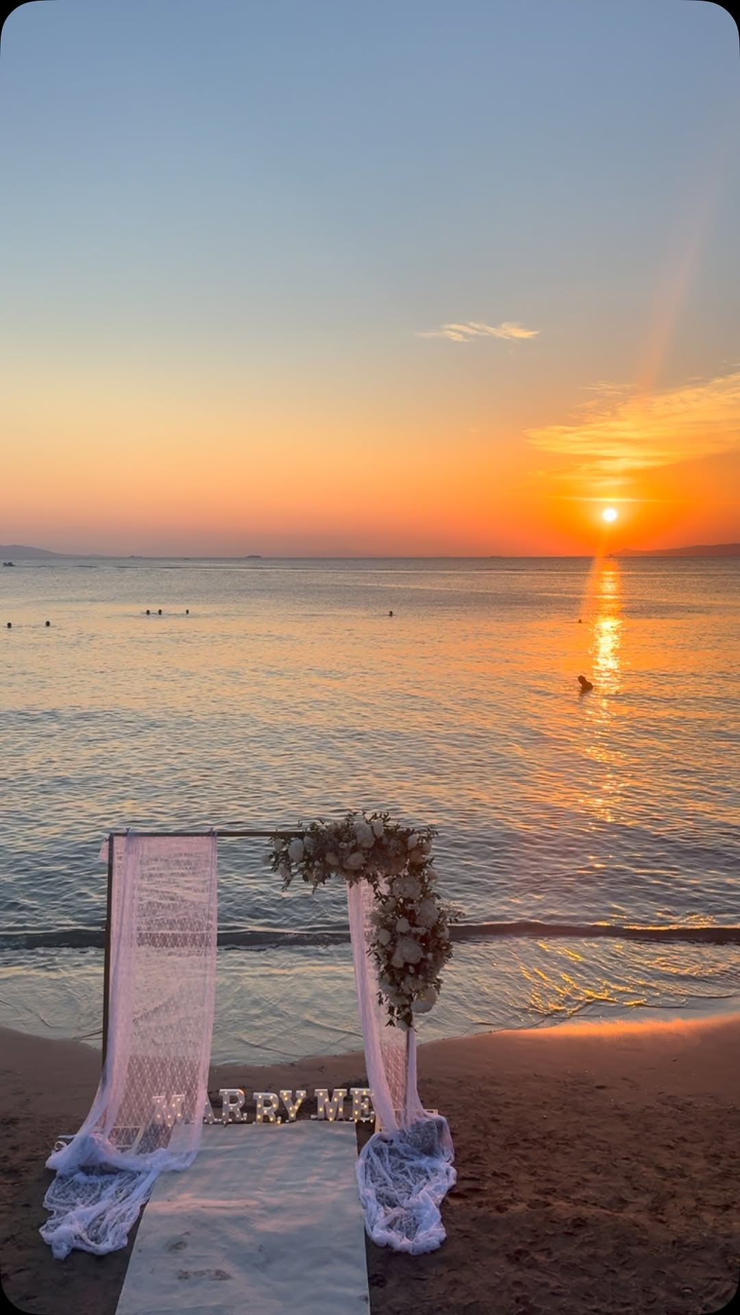 Dreamy wedding proposals in Greece.